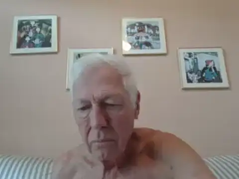 Snapshot of capttp chatting on 10/28/25, 03:00 capttp online show from 10/28/25, 03:00