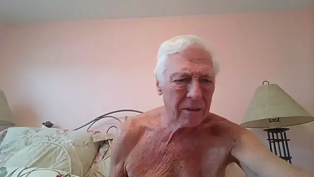 Snapshot of capttp chatting on 02/18/26, 03:52 capttp online show from 02/18/26, 03:52