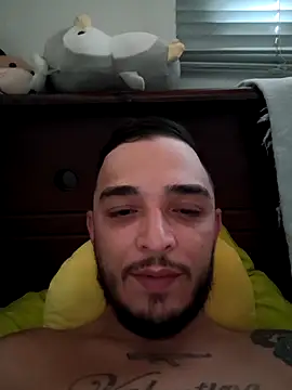 mohamedkarimm online show from 12/22/25, 03:34