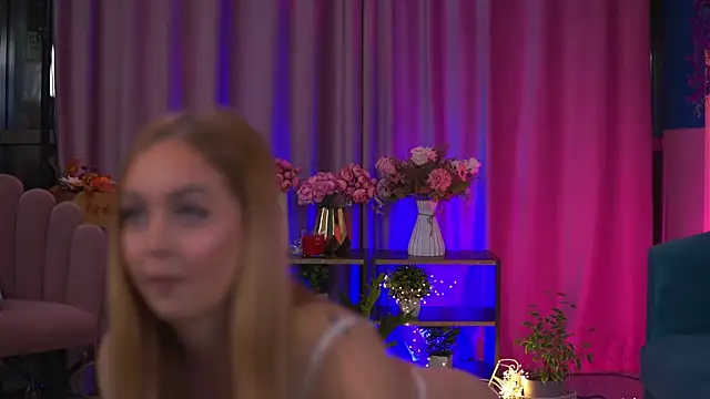 ElyssawetXX online show from 11/19/25, 07:14