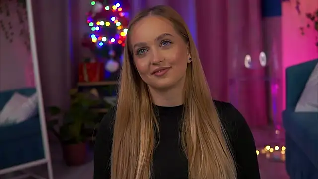 ElyssawetXX online show from 12/05/25, 07:23