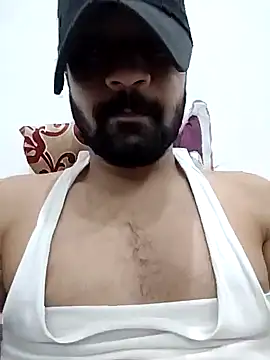 Snapshot of sexyarsh000 chatting on 11/12/25, 06:23 sexyarsh000 online show from 11/12/25, 06:23