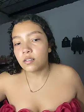 PetiteKattia online show from 01/12/26, 12:50