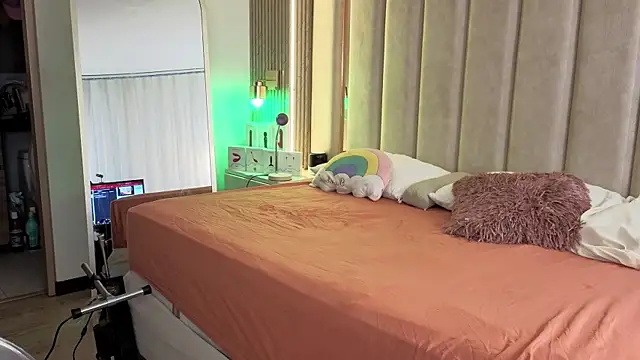 Iamnyxy online show from 12/04/25, 11:09