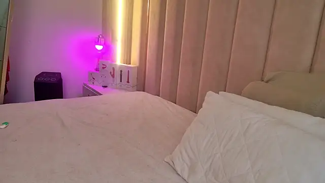 Iamnyxy online show from 05/08/26, 01:04