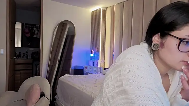 Iamnyxy online show from 12/16/25, 11:03