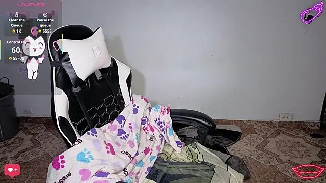 Snapshot of Melody_Ghot chatting on 01/15/26, 01:36 Melody Ghot online show from 01/15/26, 01:36