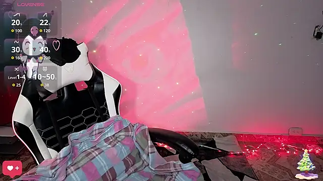 Snapshot of Melody_Ghot chatting on 11/28/25, 02:28 Melody Ghot online show from 11/28/25, 02:28