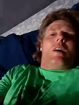 Snapshot of heathbar33 chatting on 11/16/25, 09:41 heathbar33 online show from 11/16/25, 09:41