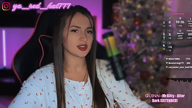 Snapshot of -RED_HAT- chatting on 11/15/25, 09:52 -RED HAT- online show from 11/15/25, 09:52