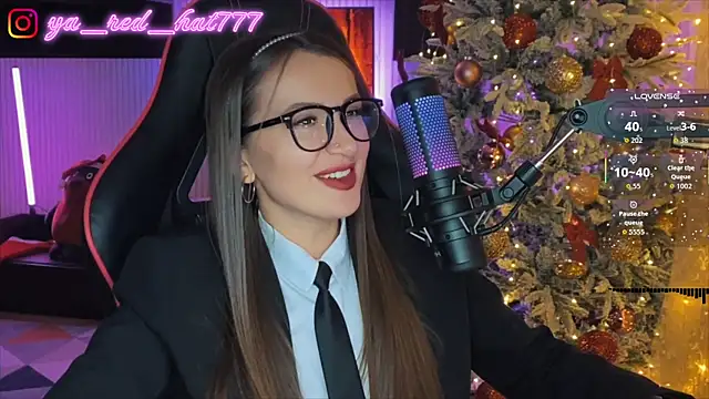 Snapshot of -RED_HAT- chatting on 01/05/26, 05:27 -RED HAT- online show from 01/05/26, 05:27