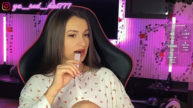 -RED HAT- online show from 04/09/26, 05:19