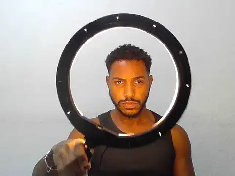 Snapshot of PutosRJ chatting on 11/12/25, 02:15 PutosRJ online show from 11/12/25, 02:15