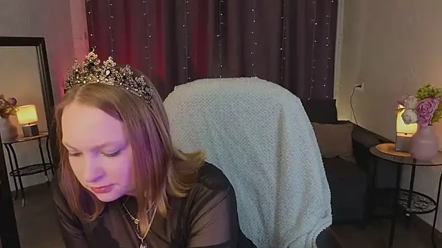 Elizabeth Walson online show from 11/18/25, 12:41