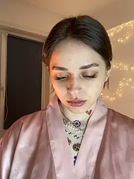 yoyogirlx online show from 02/15/26, 02:16