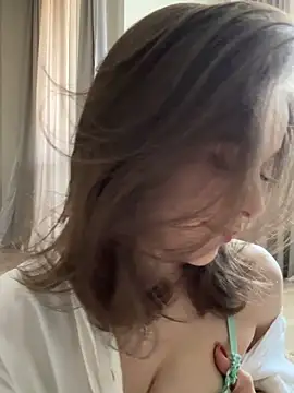 yoyogirlx online show from 05/27/26, 11:50