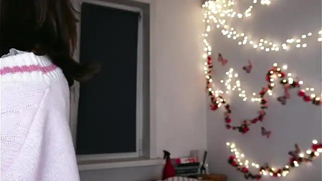 yoyogirlx online show from 04/04/26, 01:50