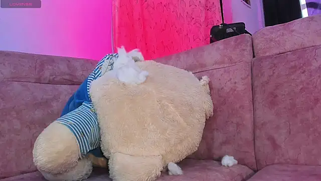 alahai queen online show from 04/18/26, 04:42