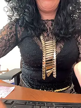 Snapshot of Deessenympho chatting on 03/24/26, 09:20 Deessenympho online show from 03/24/26, 09:20