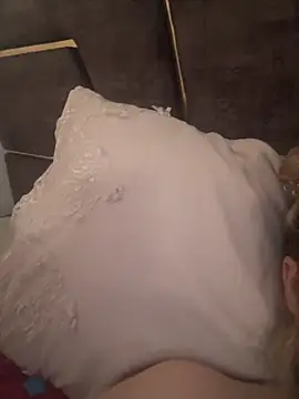 Snapshot of dalou3a22 chatting on 11/14/25, 10:30 dalou3a22 online show from 11/14/25, 10:30