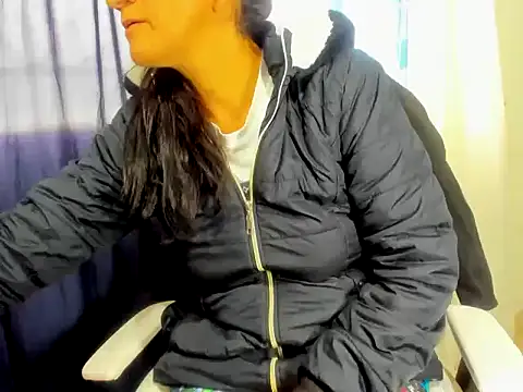 Tiff Dirty69 online show from 12/21/25, 04:19