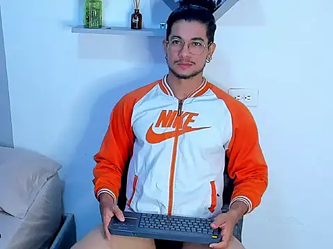 Nolan joness online show from 05/27/26, 12:20