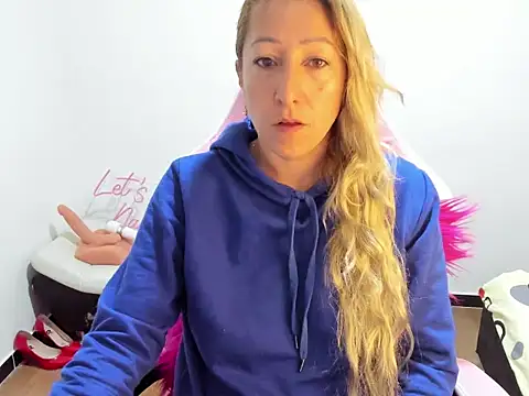 chrystal sl852 online show from 12/01/25, 10:27