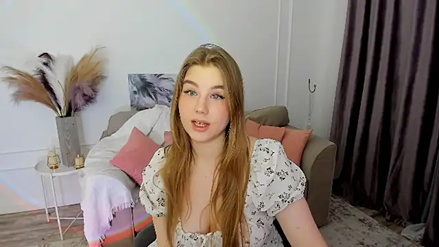 Snapshot of GoldenMirage chatting on 01/17/26, 04:16 GoldenMirage online show from 01/17/26, 04:16