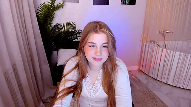 Snapshot of GoldenMirage chatting on 12/02/25, 11:23 GoldenMirage online show from 12/02/25, 11:23