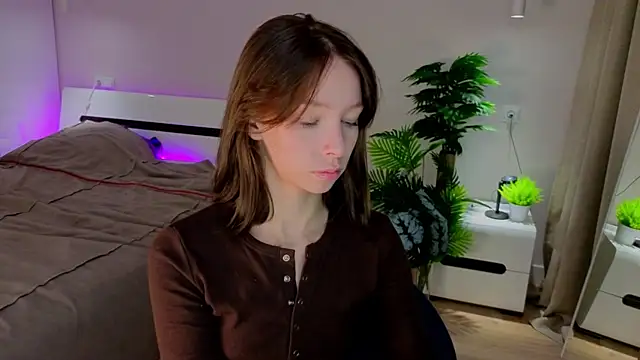 Snapshot of LilyPoetry_ chatting on 11/26/25, 11:54 LilyPoetry online show from 11/26/25, 11:54