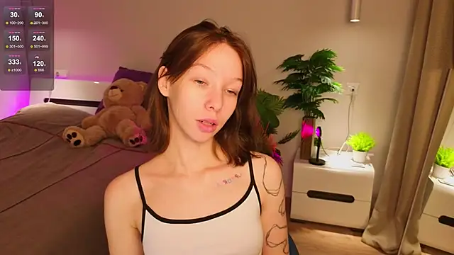 Snapshot of LilyPoetry_ chatting on 12/05/25, 12:37 LilyPoetry online show from 12/05/25, 12:37