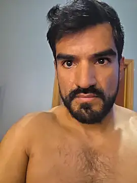 piggylatino online show from 06/05/26, 01:10