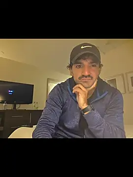 Snapshot of piggylatino chatting on 12/16/25, 05:17 piggylatino online show from 12/16/25, 05:17