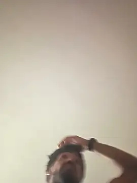 Snapshot of piggylatino chatting on 11/25/25, 08:09 piggylatino online show from 11/25/25, 08:09