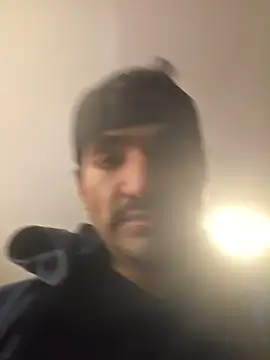 Snapshot of piggylatino chatting on 12/18/25, 05:56 piggylatino online show from 12/18/25, 05:56