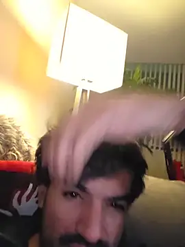 Snapshot of piggylatino chatting on 12/20/25, 11:51 piggylatino online show from 12/20/25, 11:51