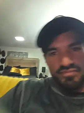 piggylatino online show from 03/09/26, 09:40