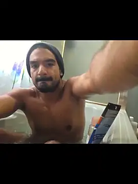 Snapshot of piggylatino chatting on 11/30/25, 07:14 piggylatino online show from 11/30/25, 07:14