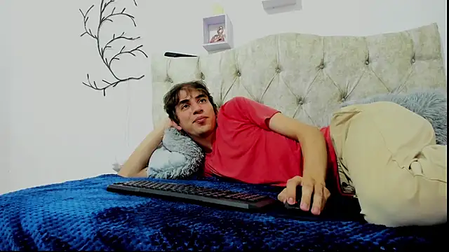 TerryGrace online show from 11/12/25, 07:40