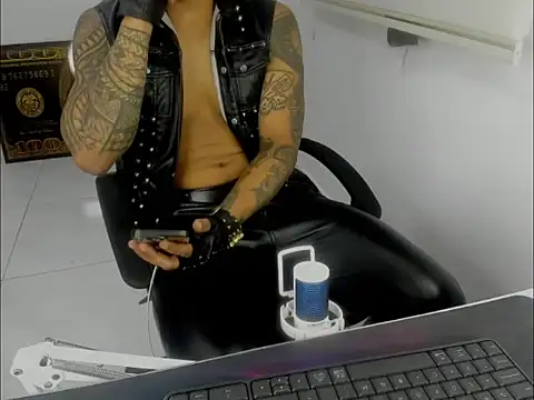 master leather online show from 03/21/26, 12:34