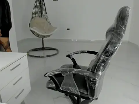 master leather online show from 03/27/26, 01:47