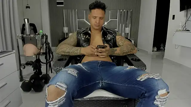 master leather online show from 06/26/26, 06:14