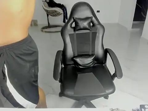 master leather online show from 04/05/26, 06:31