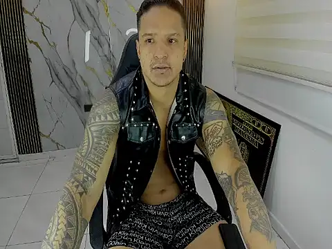 master leather online show from 04/27/26, 11:36