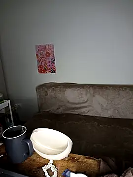 Snapshot of v_crizis324 chatting on 02/16/26, 03:32 v crizis324 online show from 02/16/26, 03:32