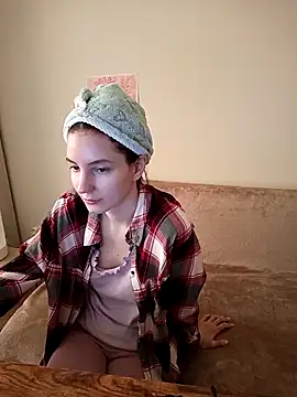 Snapshot of v_crizis324 chatting on 02/07/26, 12:46 v crizis324 online show from 02/07/26, 12:46