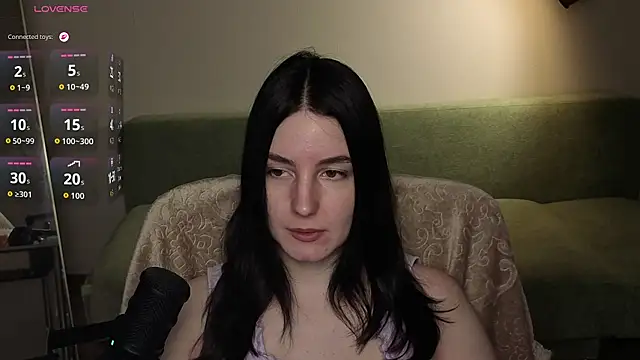 Snapshot of v_crizis324 chatting on 08/05/26, 06:24 v crizis324 online show from 08/05/26, 06:24