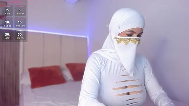 Hannaa Dolly online show from 12/02/25, 02:45