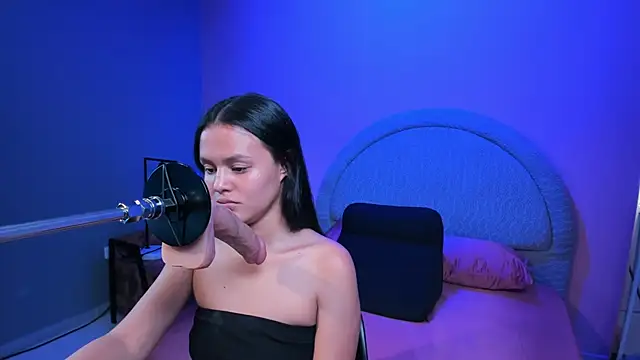 Sara rhoades online show from 03/21/26, 08:35