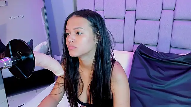 Sara rhoades online show from 11/27/25, 11:43